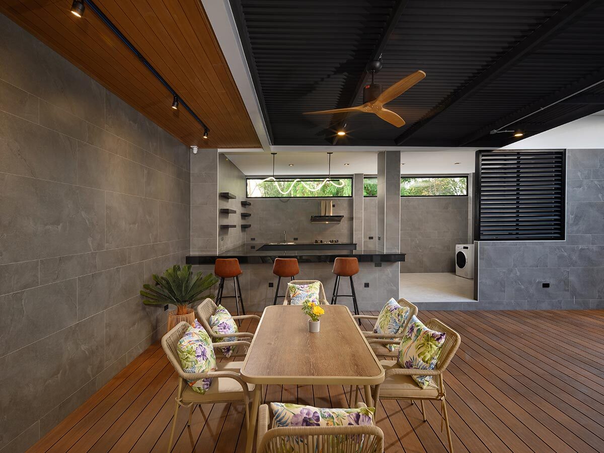 sapphire outdoor kitchen